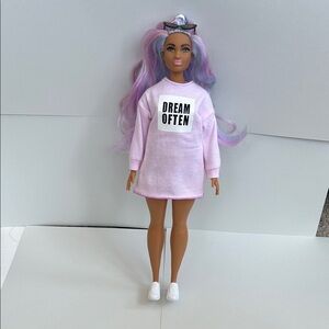 Collector Fashionista #136 Black/Brown Plus Size Barbie Doll Pastel Hair